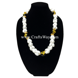 SL07 White Shell & Hand Painted Hono Kukui Nut Lei Sample1